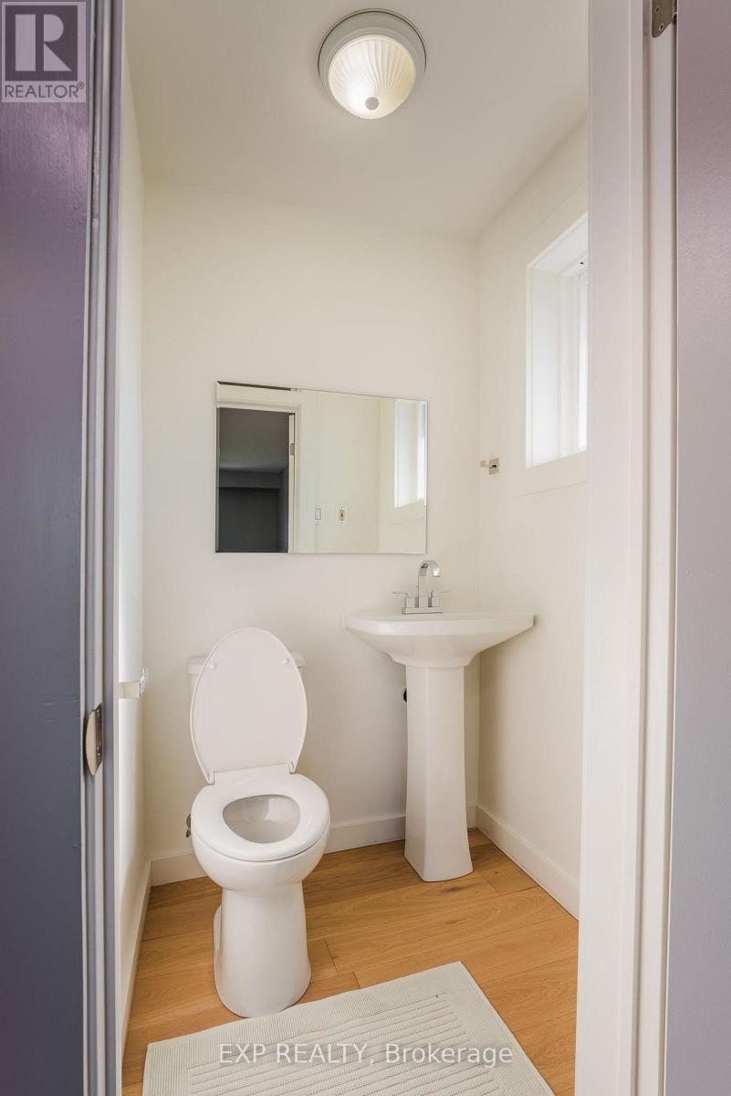 60 Gooderham Drive, Toronto, ON photo 15