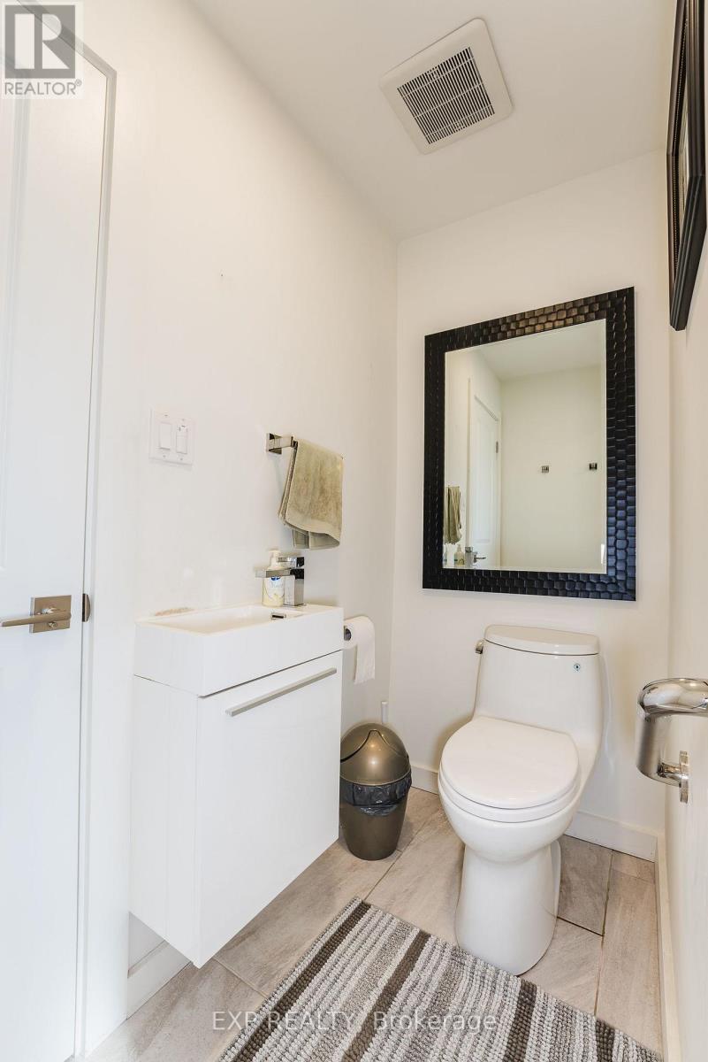 60 Gooderham Drive, Toronto, ON photo 39