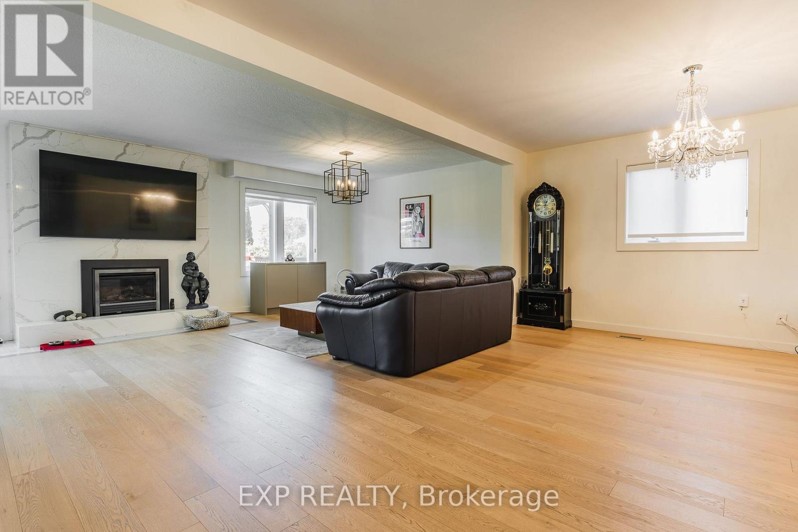 60 Gooderham Drive, Toronto, ON photo 5
