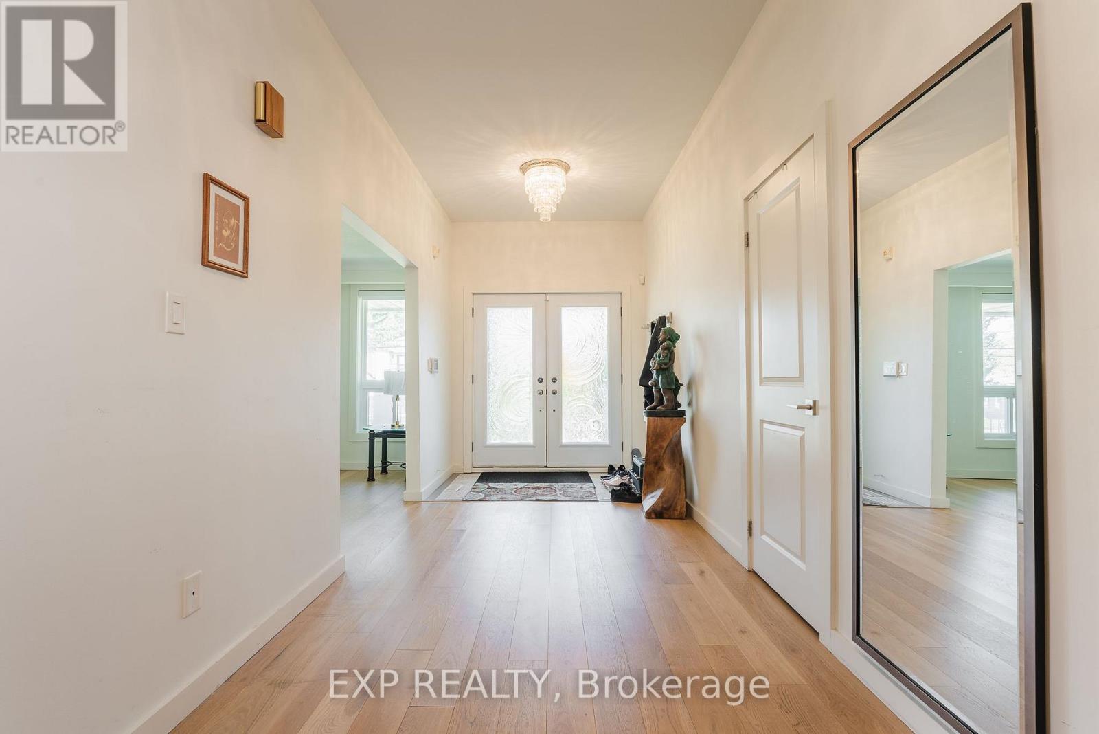 60 Gooderham Drive, Toronto, ON photo 7