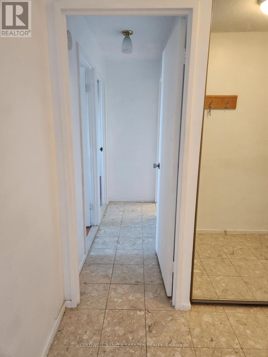 1171 Ambleside Unit 1705 photo 4