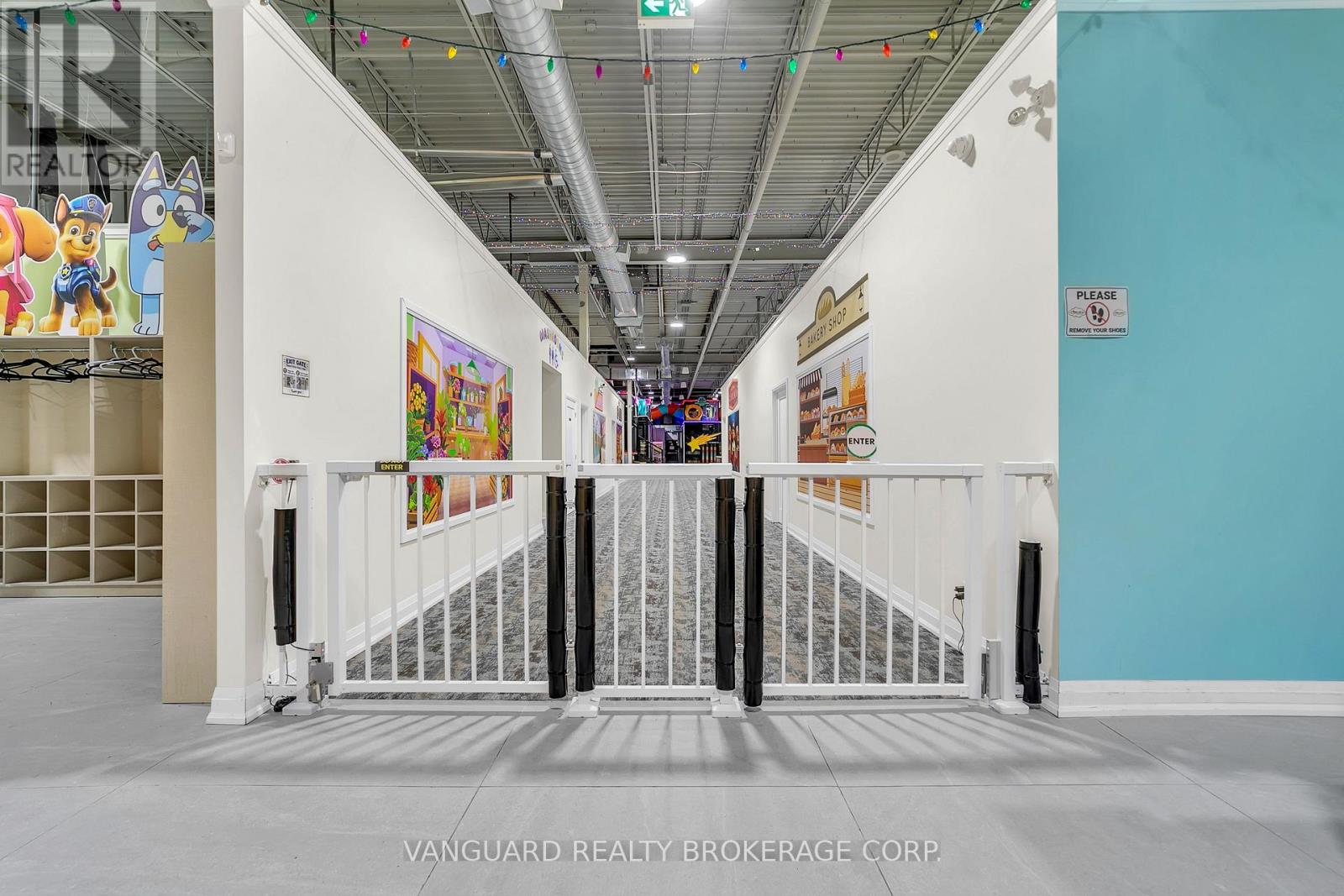1B - 18075 YONGE STREET, Newmarket (Bristol-London) — photo 10