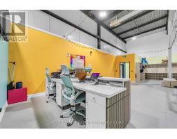 1b - 18075 Yonge Street, Newmarket, ON L3Y8W3 Photo 9