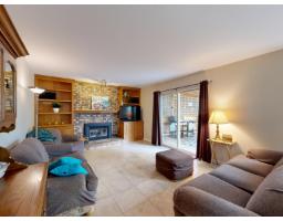 18280 55b Avenue, Surrey, BC V3S7Z2 Photo 9