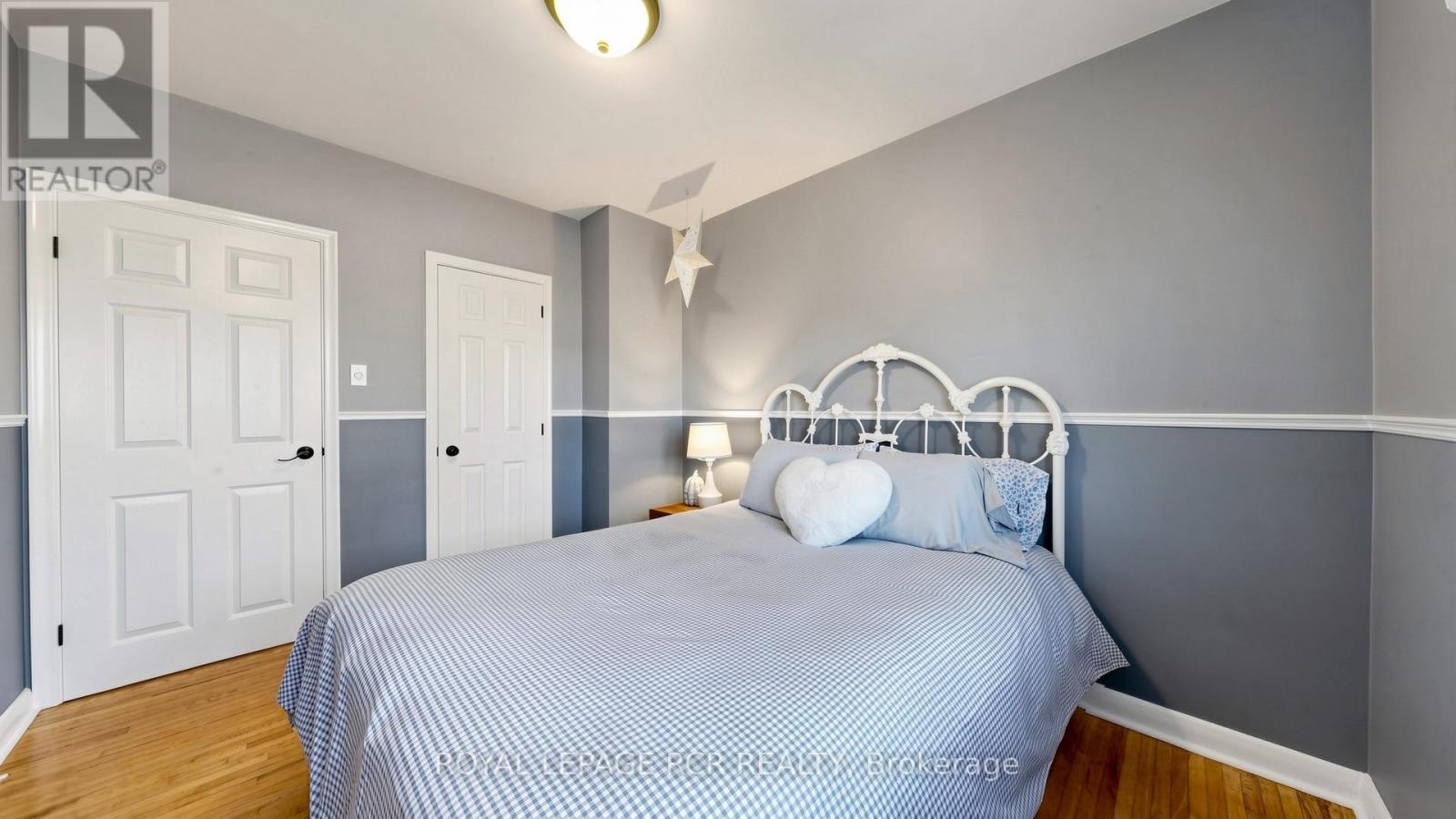 26 Newton Street, Barrie, ON photo 15