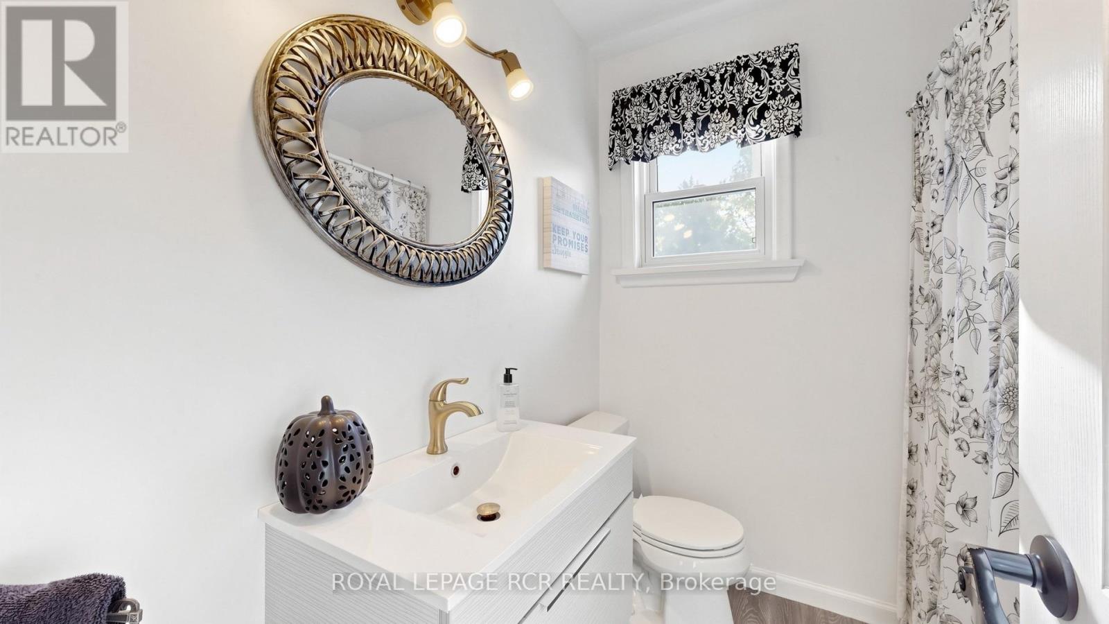 26 Newton Street, Barrie, ON photo 21