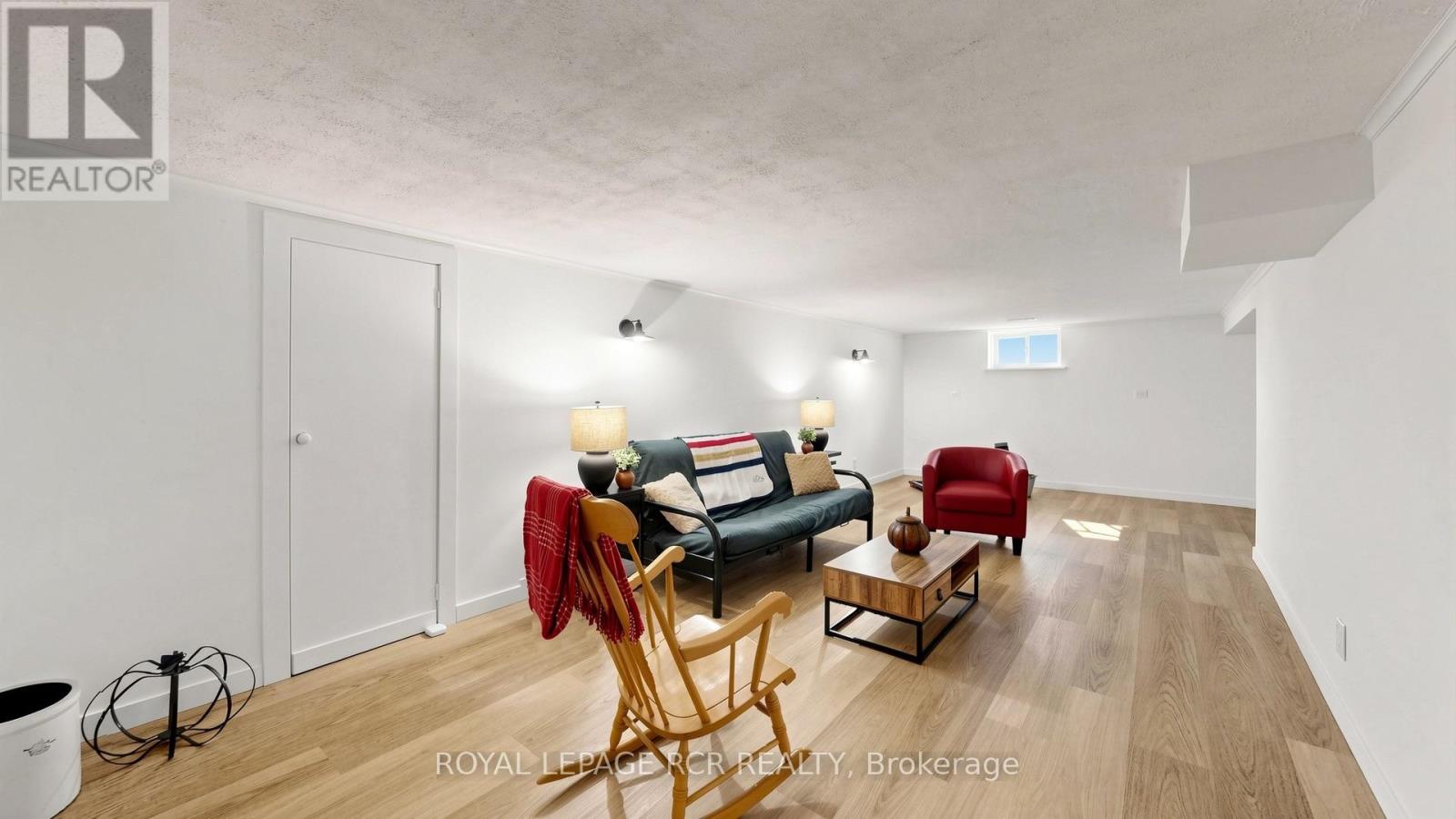 26 Newton Street, Barrie, ON photo 23