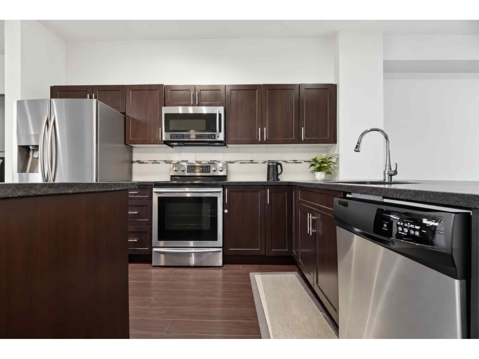 16 14356 63A AVENUE, Surrey - Image 1