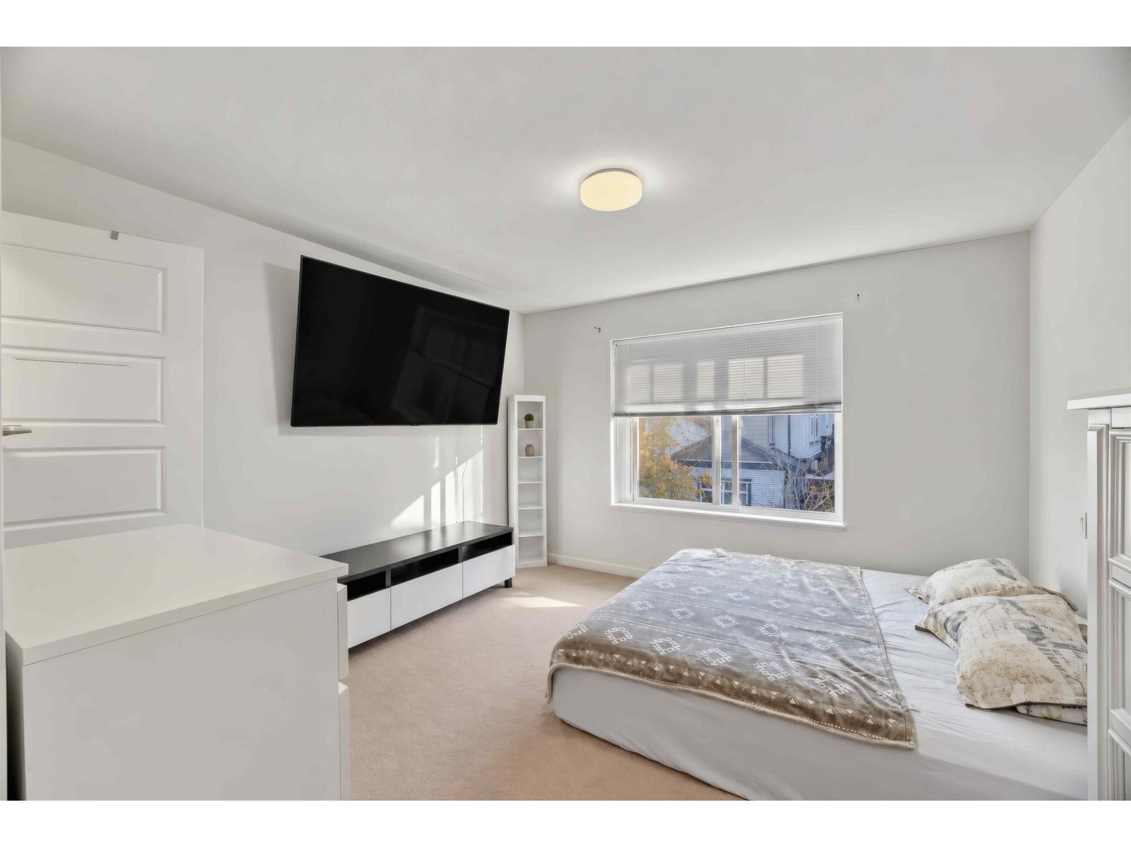 16 14356 63A AVENUE, Surrey - Image 1