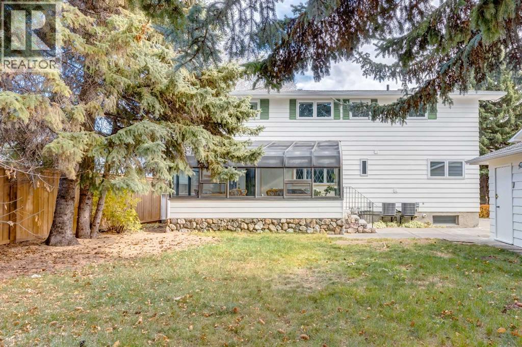 2043 Ungava Road NW, Calgary — photo 2