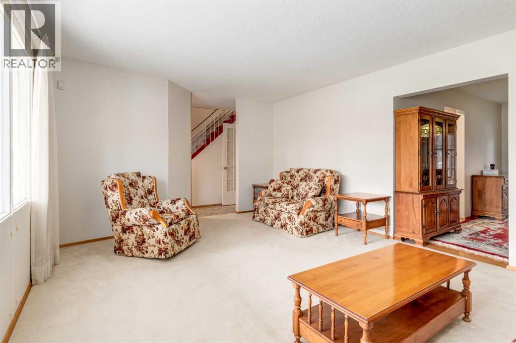 2043 Ungava Road NW, Calgary — photo 8