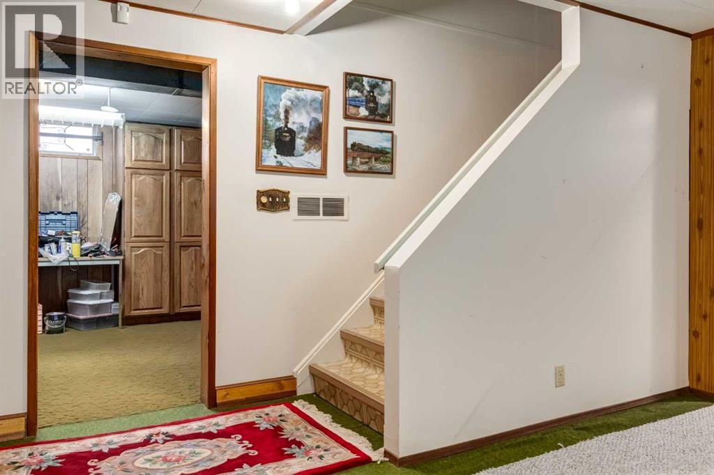 2043 Ungava Road NW, Calgary — photo 34