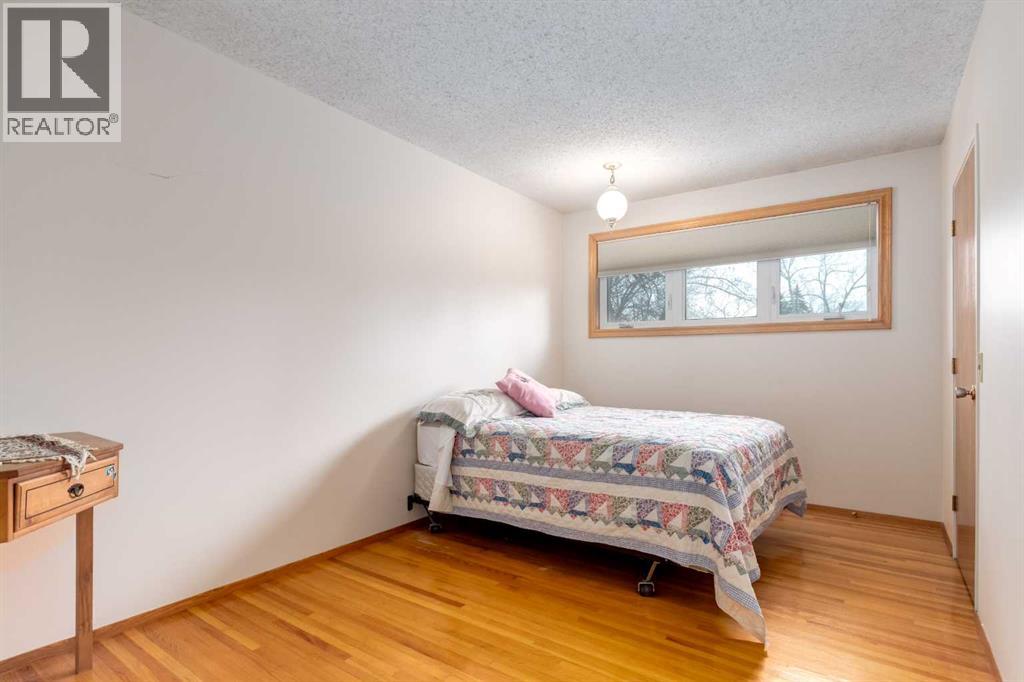 2043 Ungava Road NW, Calgary — photo 31