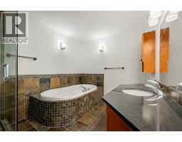 102, 714 3rd Street, Canmore, AB T1W2J6 Photo 24