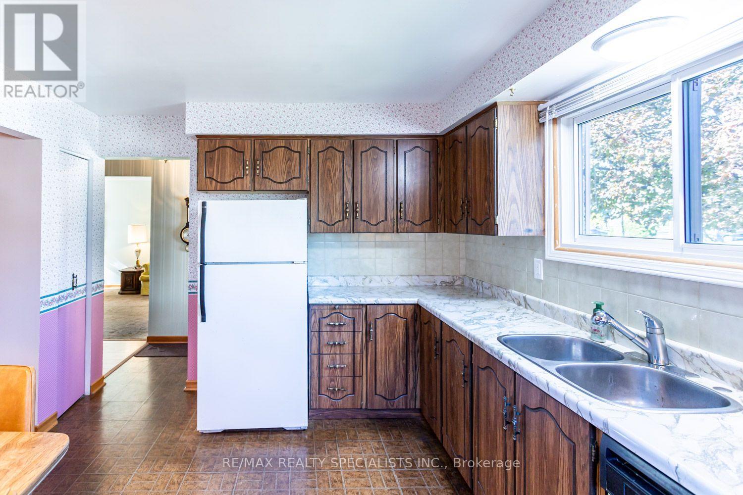 2412 Brasilia Circle, Mississauga, ON photo 13