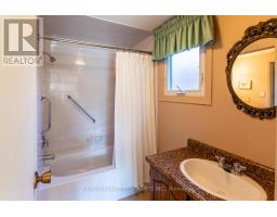 2412 Brasilia Circle, Mississauga, ON L5N2G1 Photo 18