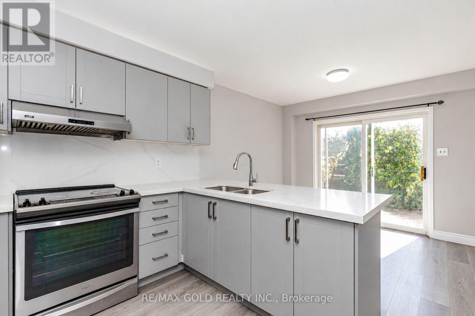 104 Tumbleweed Trail, Brampton, ON photo 13