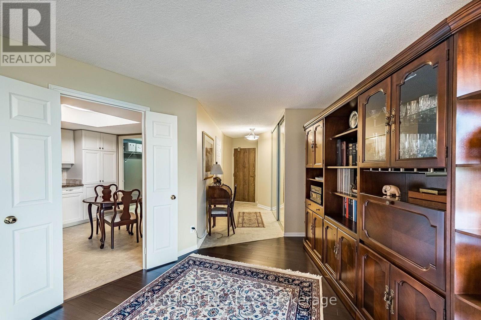 710- 1240 Marlborough Court, Oakville, ON photo 34