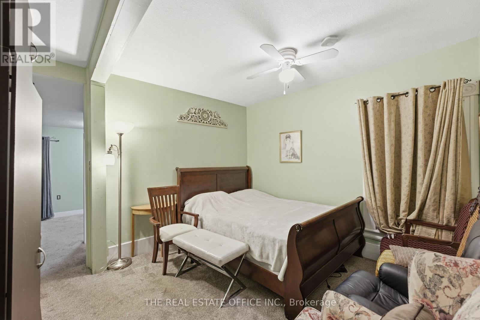 4327 Simcoe Street, Niagara Falls, ON photo 12