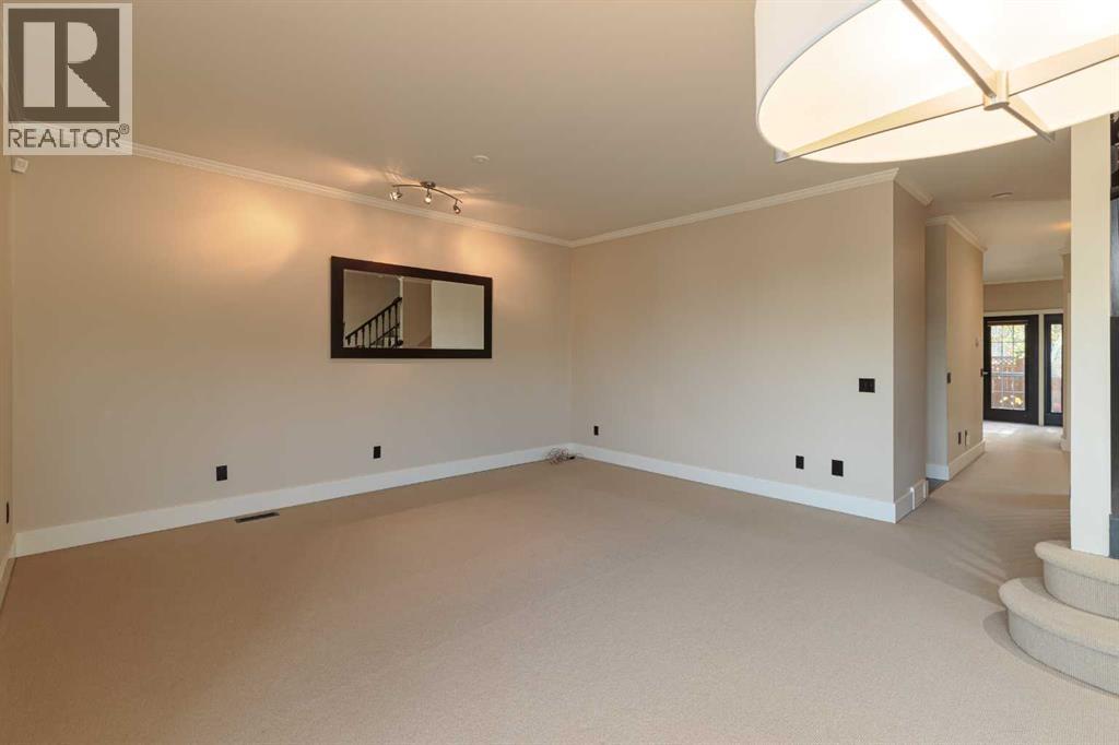 1425 Colborne Crescent SW, Calgary — photo 17