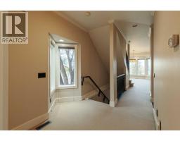 1425 Colborne Crescent Sw, Calgary, AB T2T0R4 Photo 21