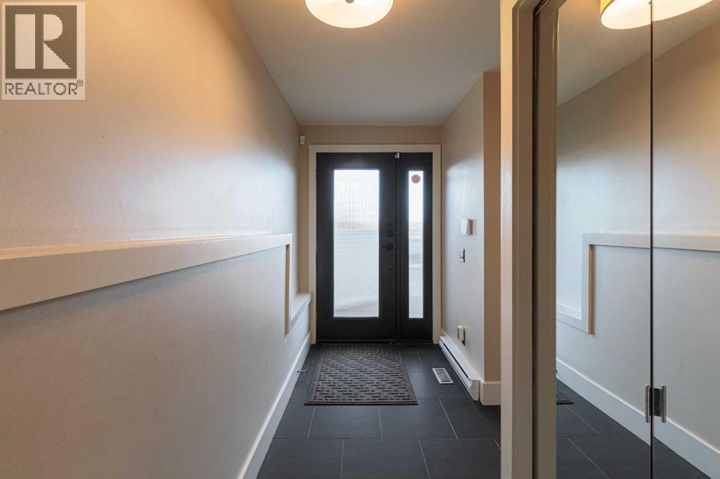 1425 Colborne Crescent SW, Calgary — photo 6