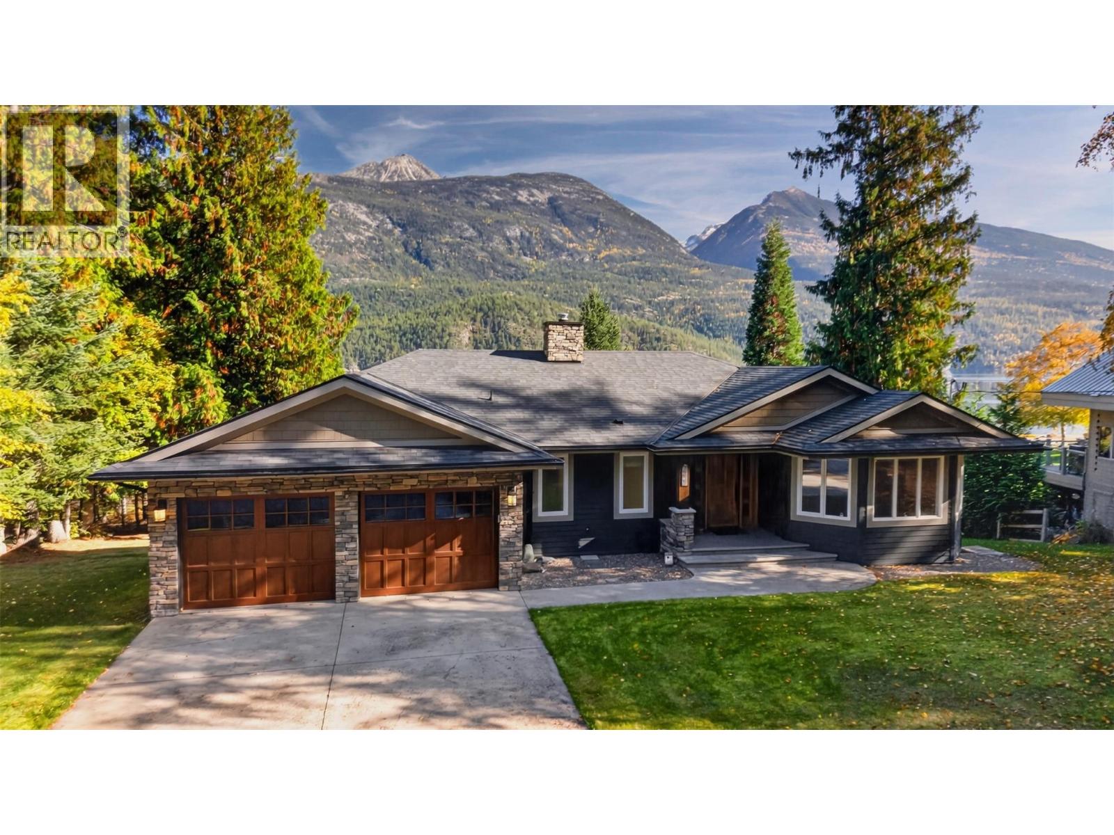 222 Nichols Drive - 2