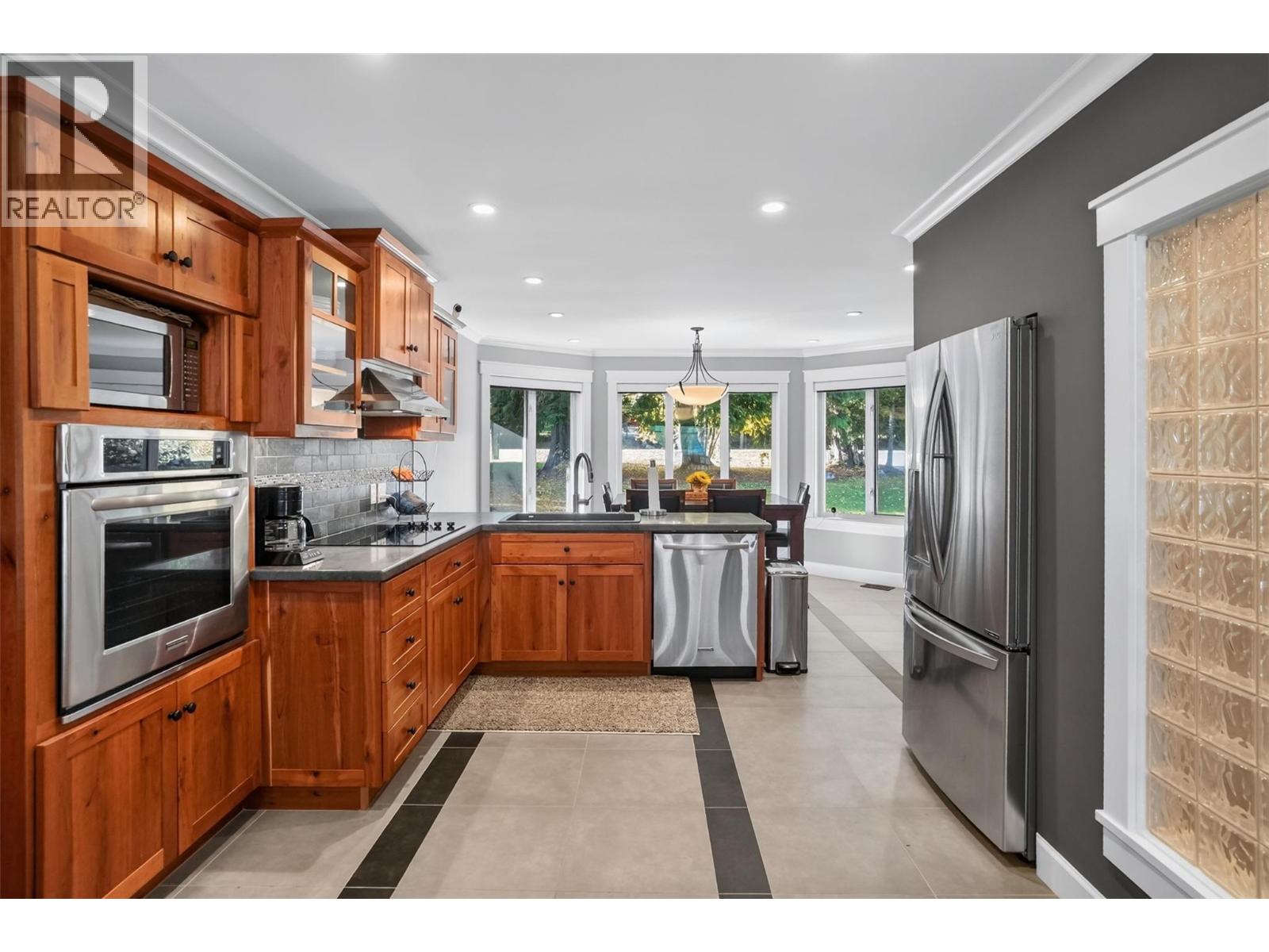 222 Nichols Drive - 12