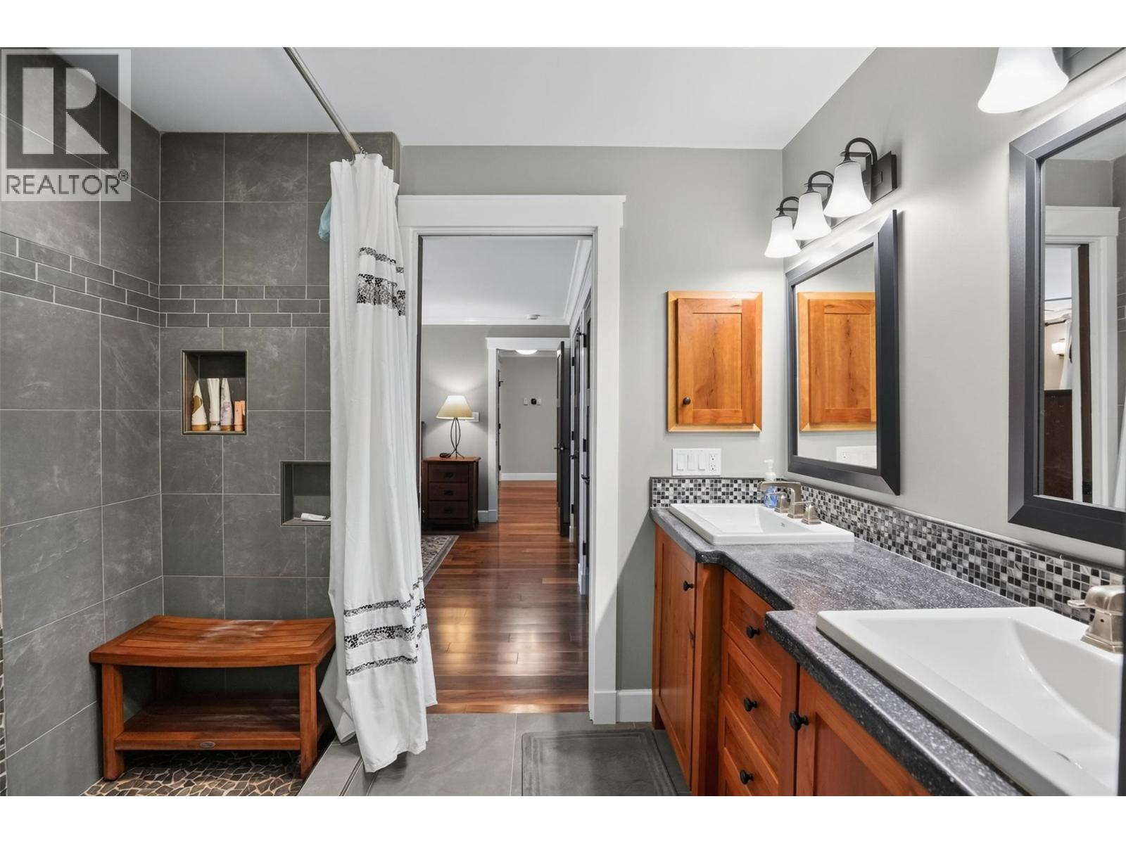 222 Nichols Drive - 25