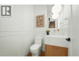 4pc Bathroom - 4513 17 Street Sw, Calgary, AB T2T4R3 Photo 17