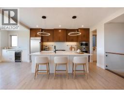 Laundry room - 96 Walcrest View Se, Calgary, AB T2X4G3 Photo 8