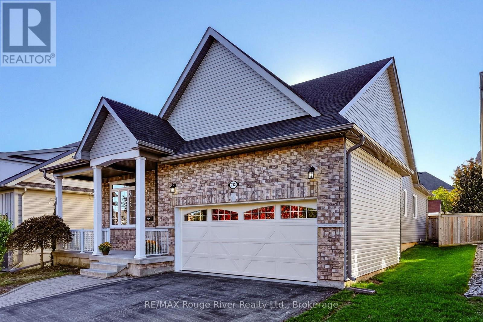 713 Prince Of Wales Drive, Cobourg, ON photo 2