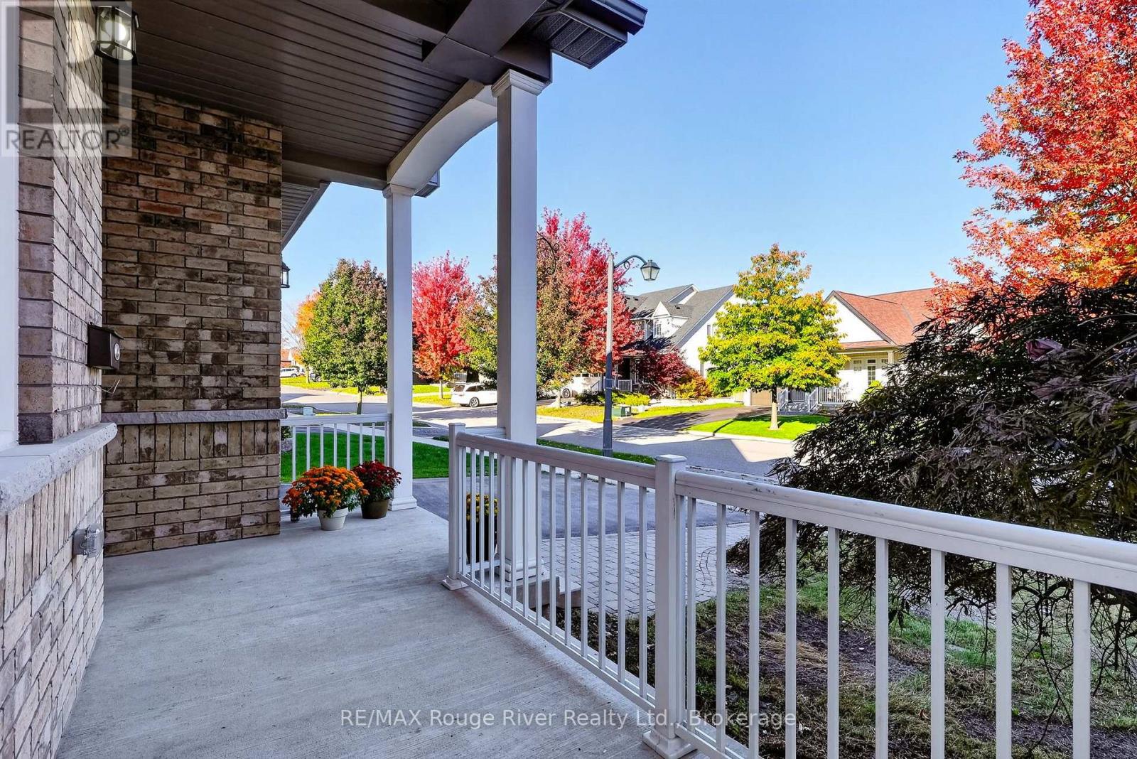 713 Prince Of Wales Drive, Cobourg, ON photo 4