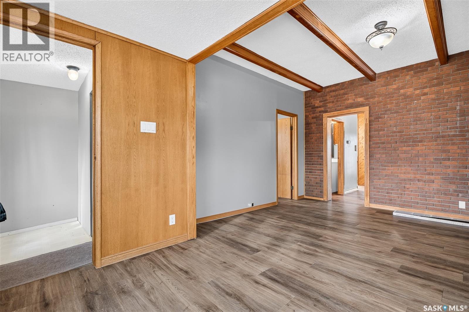 926 Montgomery STREET, Moose Jaw — photo 3