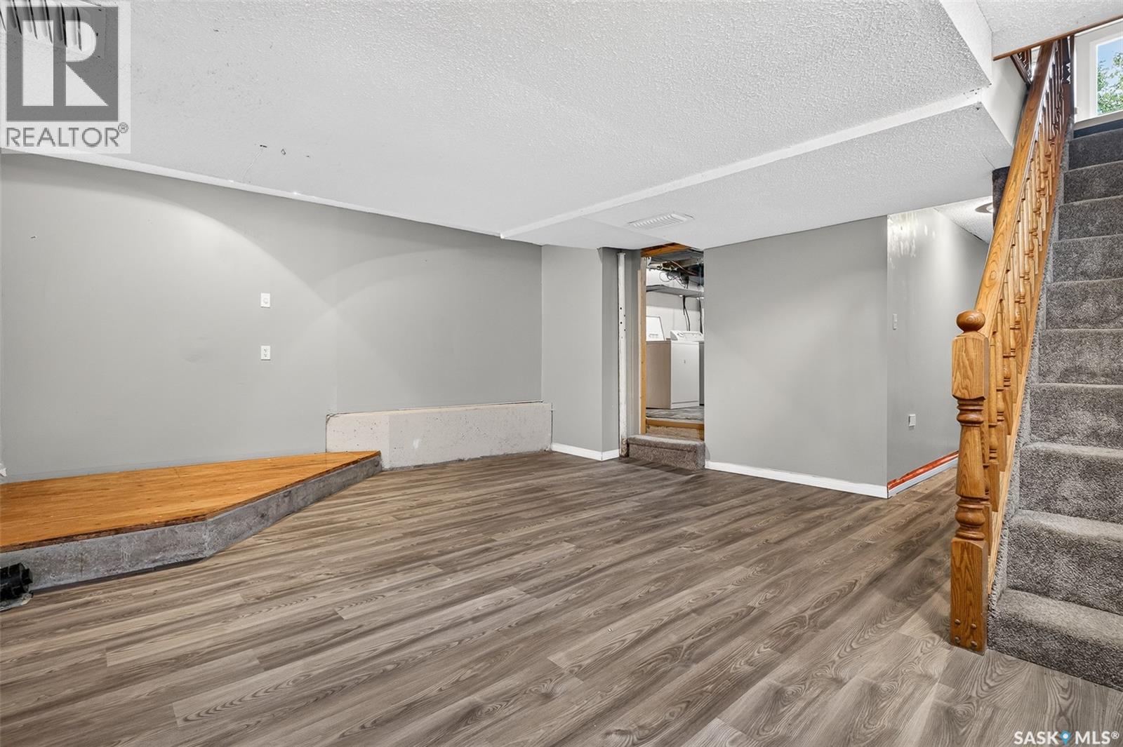 926 Montgomery STREET, Moose Jaw — photo 36