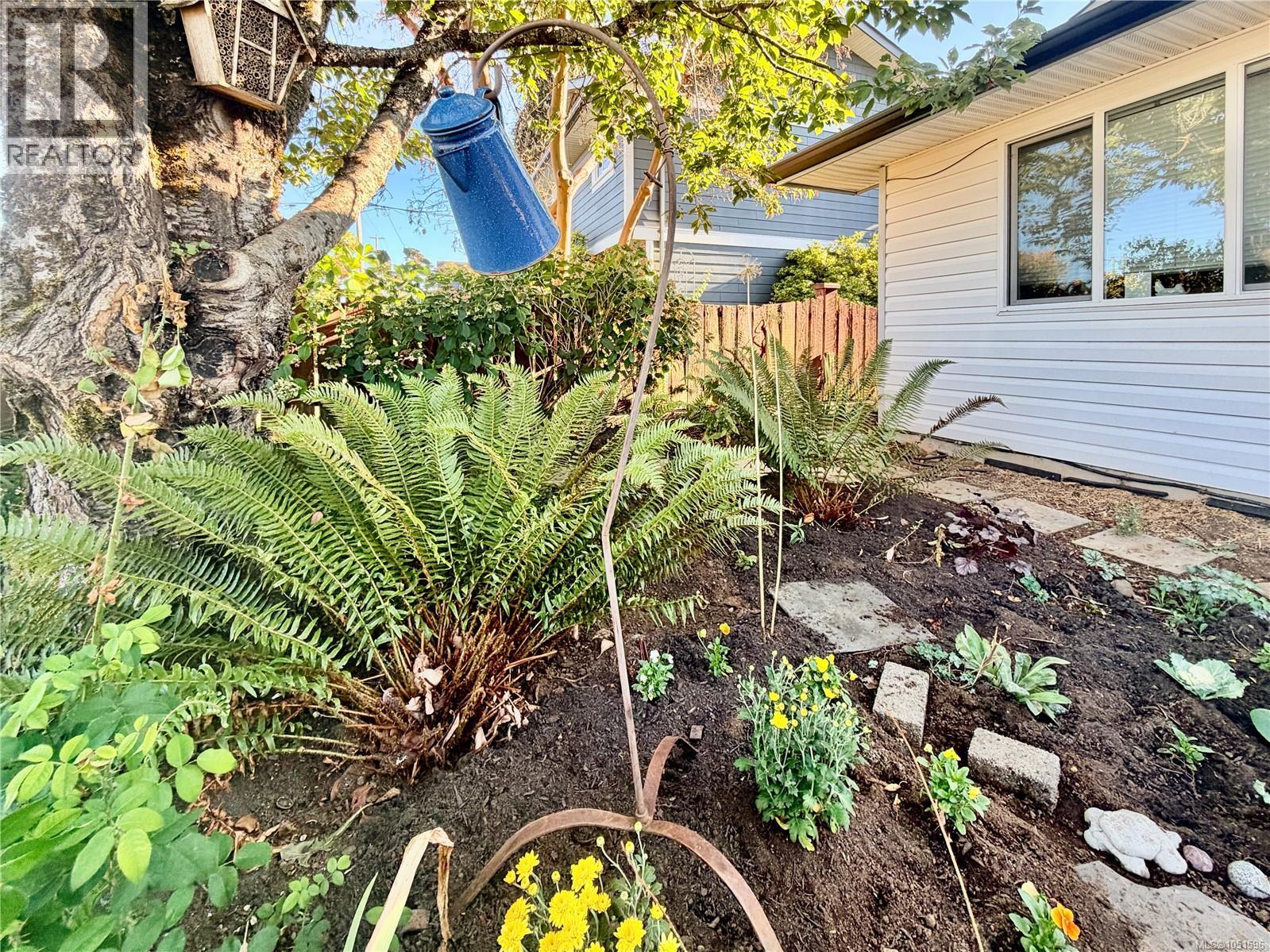 940 5th Ave, Ladysmith - Image 1