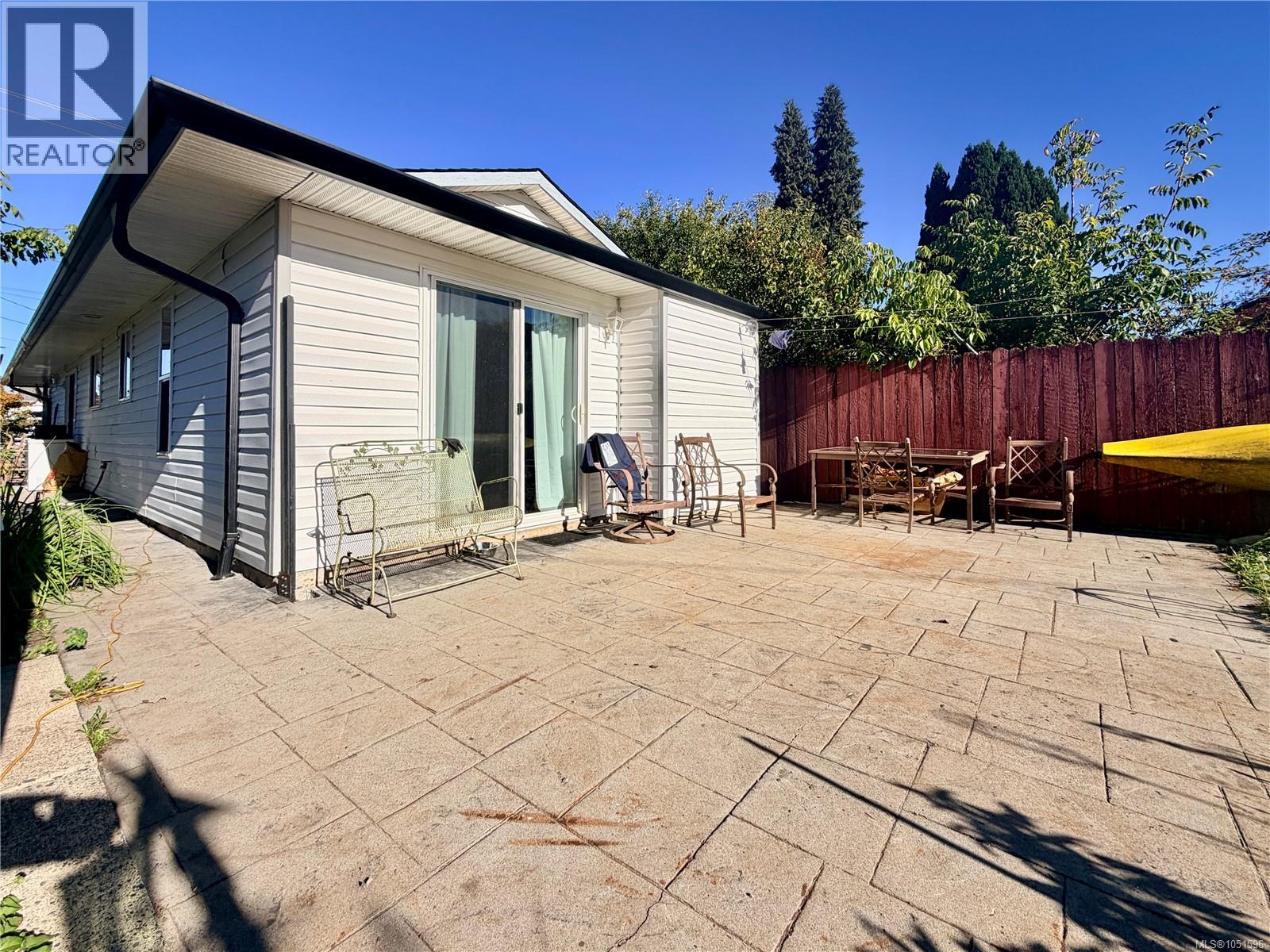 940 5th Ave, Ladysmith - Image 1