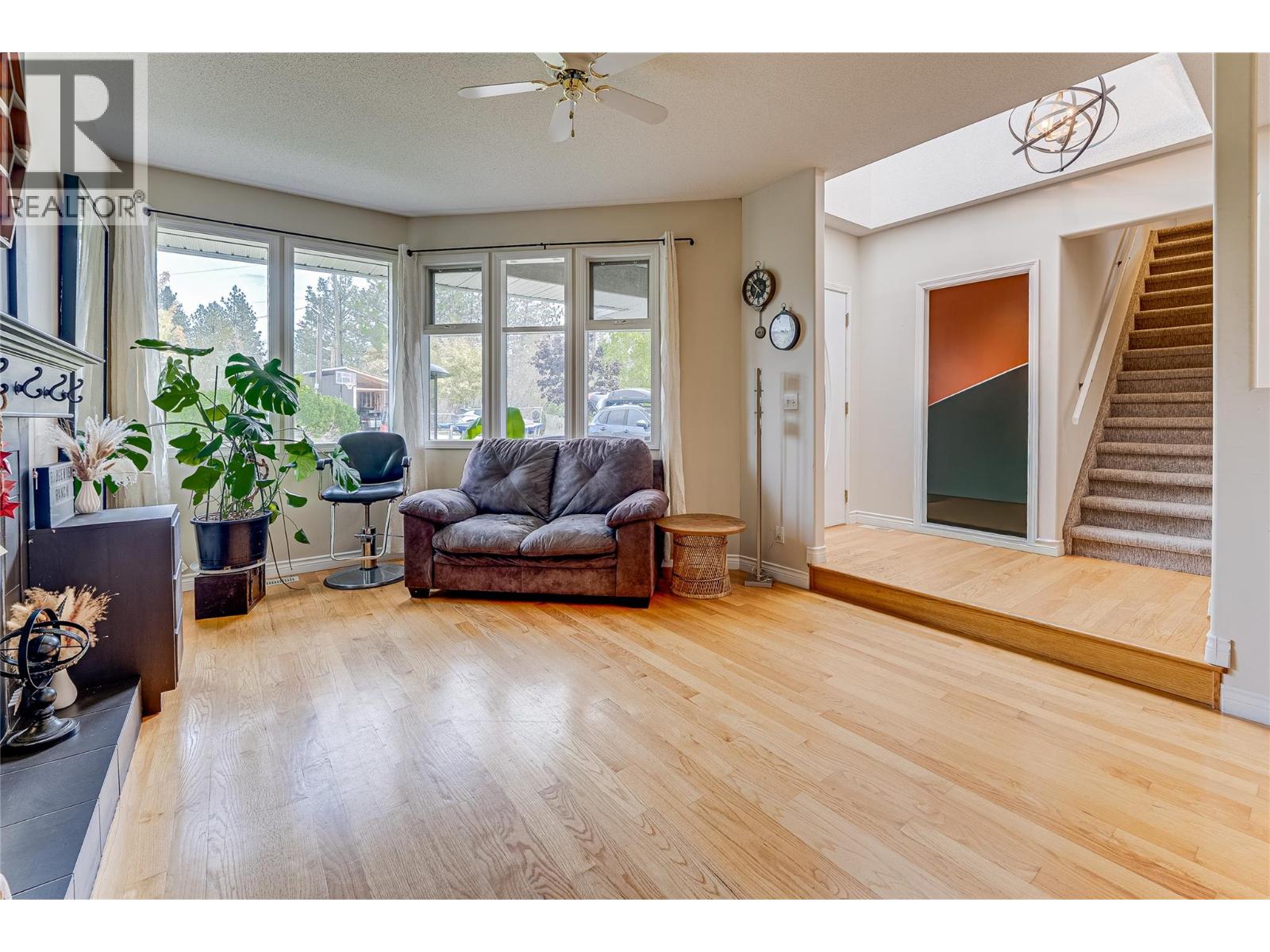 4671 Grandview Flats Road S, Spallumcheen - Image 1