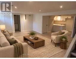 B - 28 Leeming Drive, Ottawa, ON K2H5P7 Photo 6