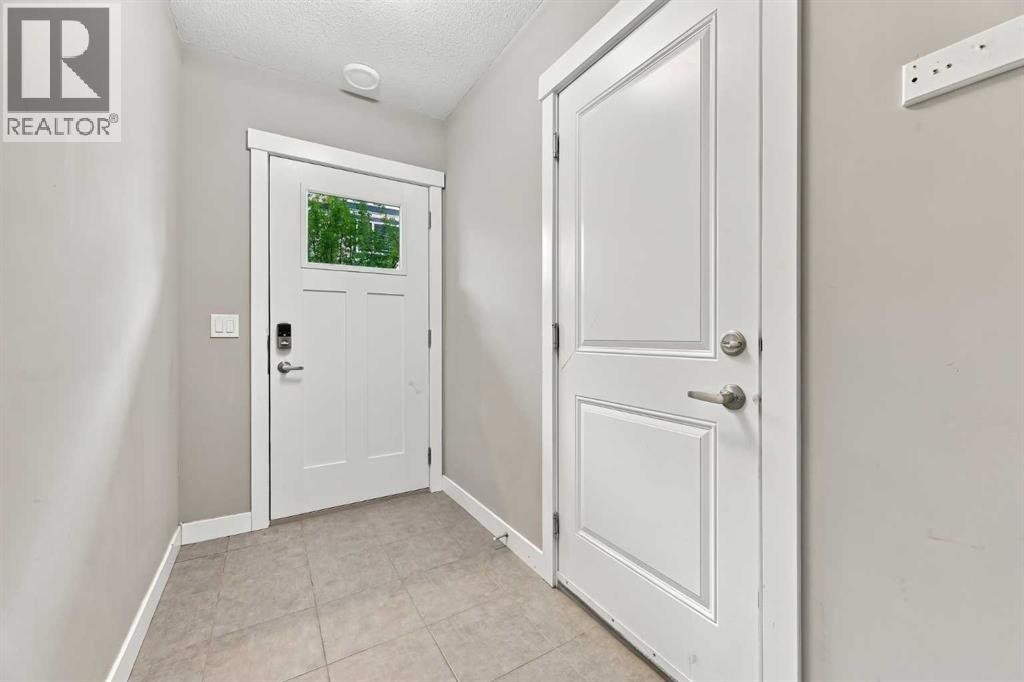 1604, 32 Horseshoe Crescent, Cochrane — photo 2