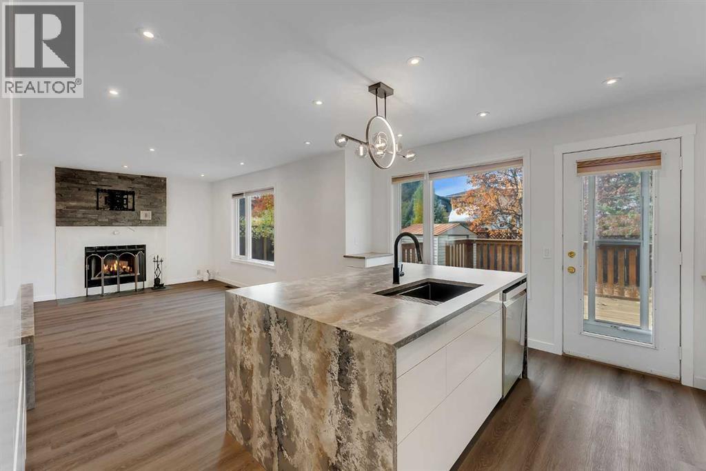225 Riverwood Close SE photo 14
