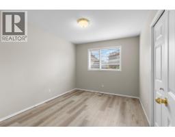 142 Applebrooke Crescent, Kelowna, BC V1V1W4 Photo 20