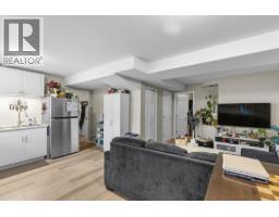 142 Applebrooke Crescent, Kelowna, BC V1V1W4 Photo 33