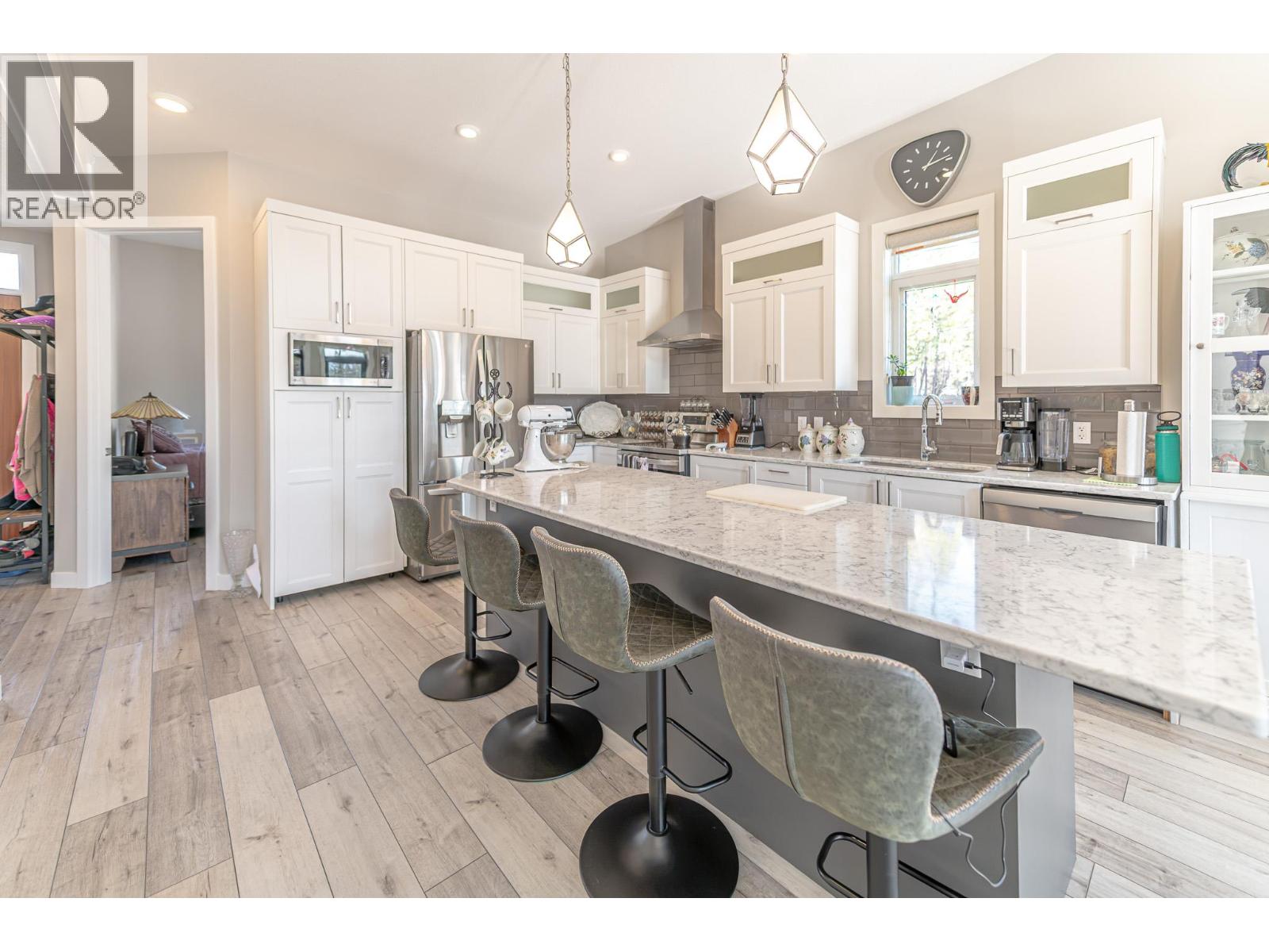 4978 Ponderosa Crescent, Canal Flats - Image 1