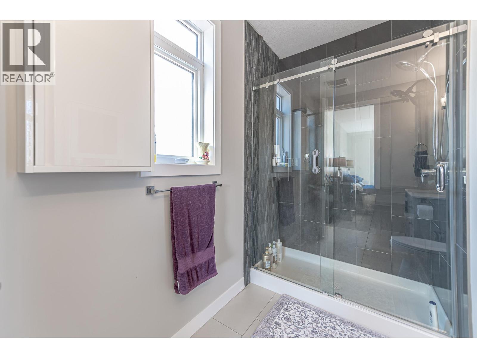 4978 Ponderosa Crescent, Canal Flats - Image 1