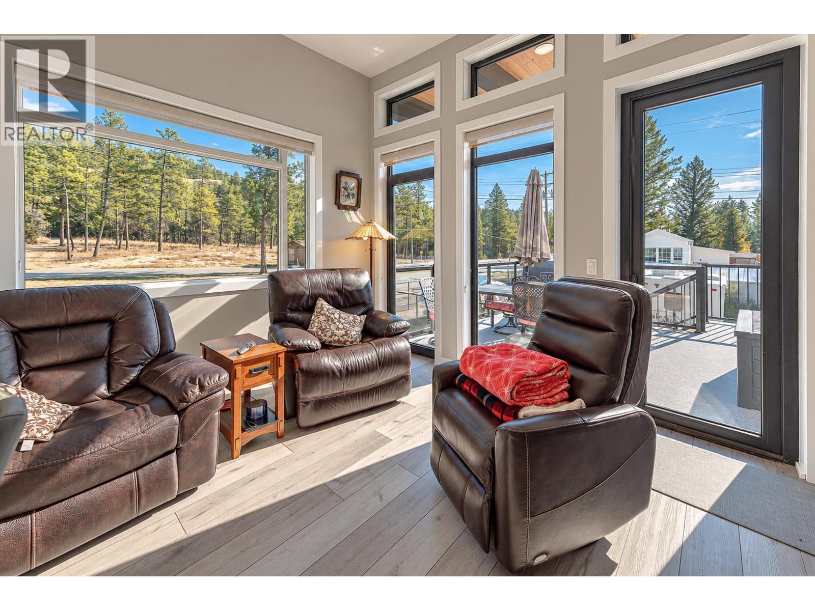 4978 Ponderosa Crescent, Canal Flats - Image 1