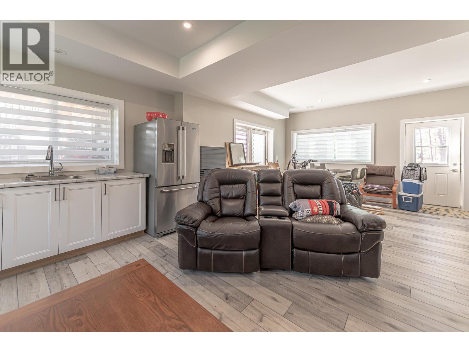 4978 Ponderosa Crescent, Canal Flats - Image 1