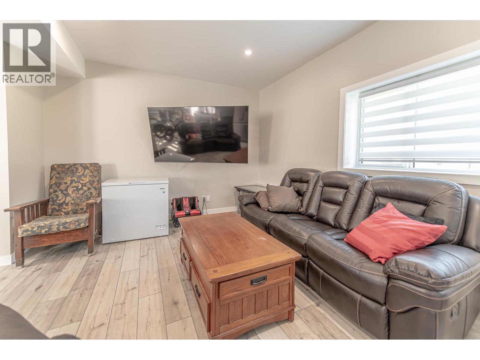 4978 Ponderosa Crescent, Canal Flats - Image 1