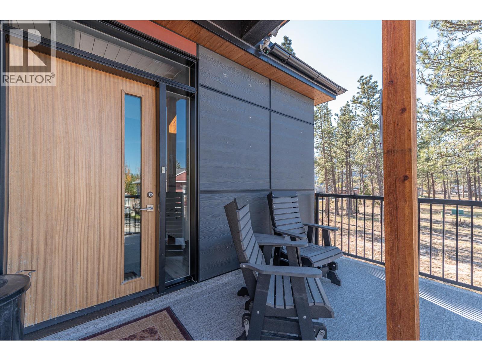 4978 Ponderosa Crescent, Canal Flats - Image 1