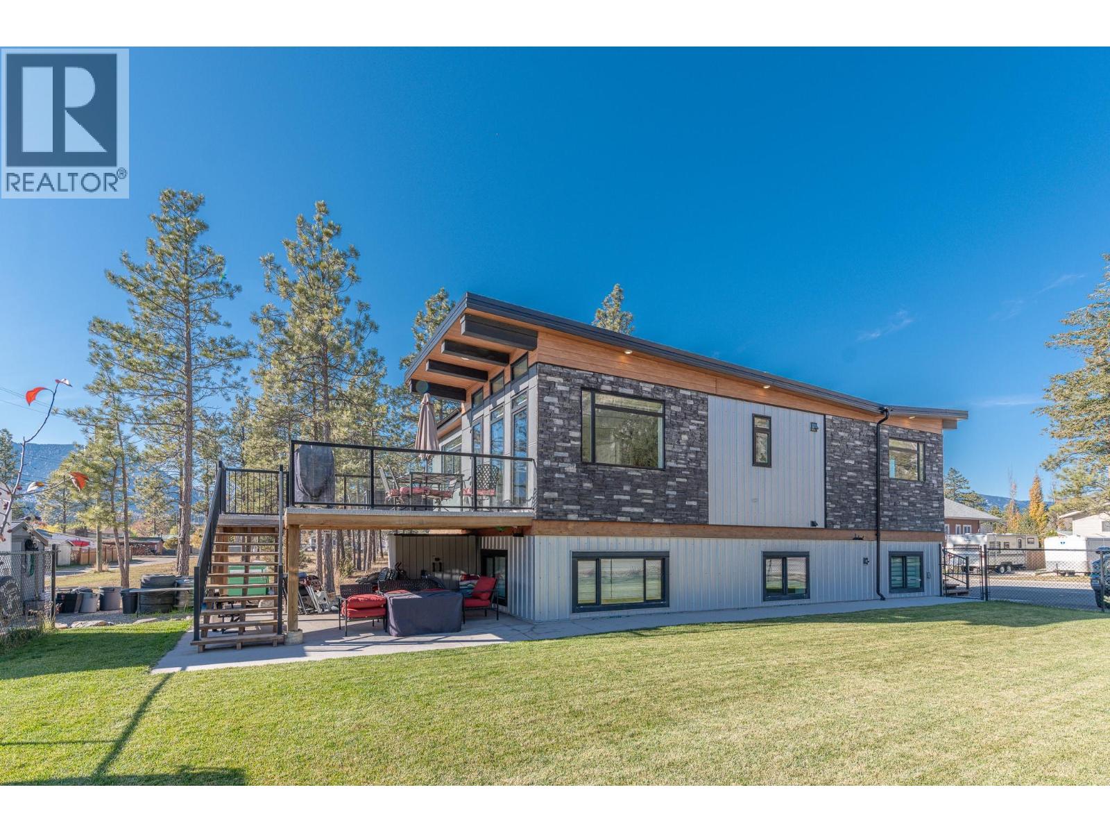 4978 Ponderosa Crescent, Canal Flats - Image 1